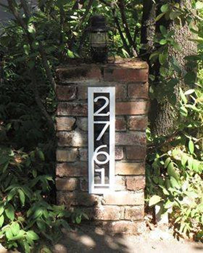 Vertical Metal Address Markers for Modern Homes