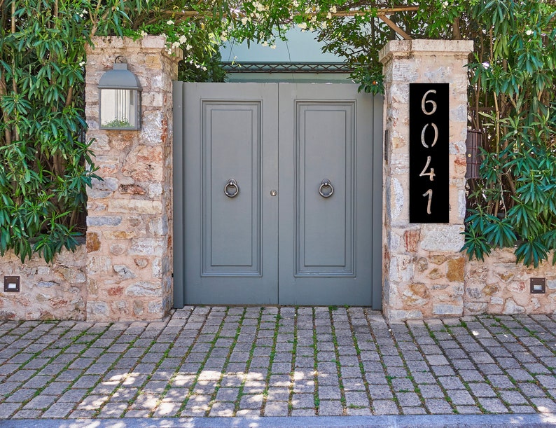 Custom Metal Address Signs for Modern Homes