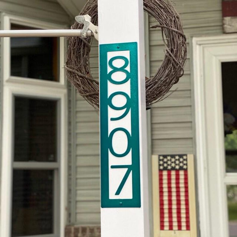Vertical Metal Address Markers for Modern Homes